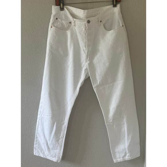 Women's Levi's 501 White Denim Jeans Button Fly Waist 32 Length 26 - Picture 1 of 7